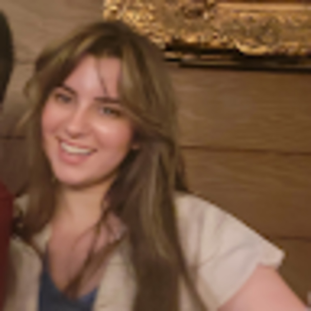 Meet your Posher, Gabriella
